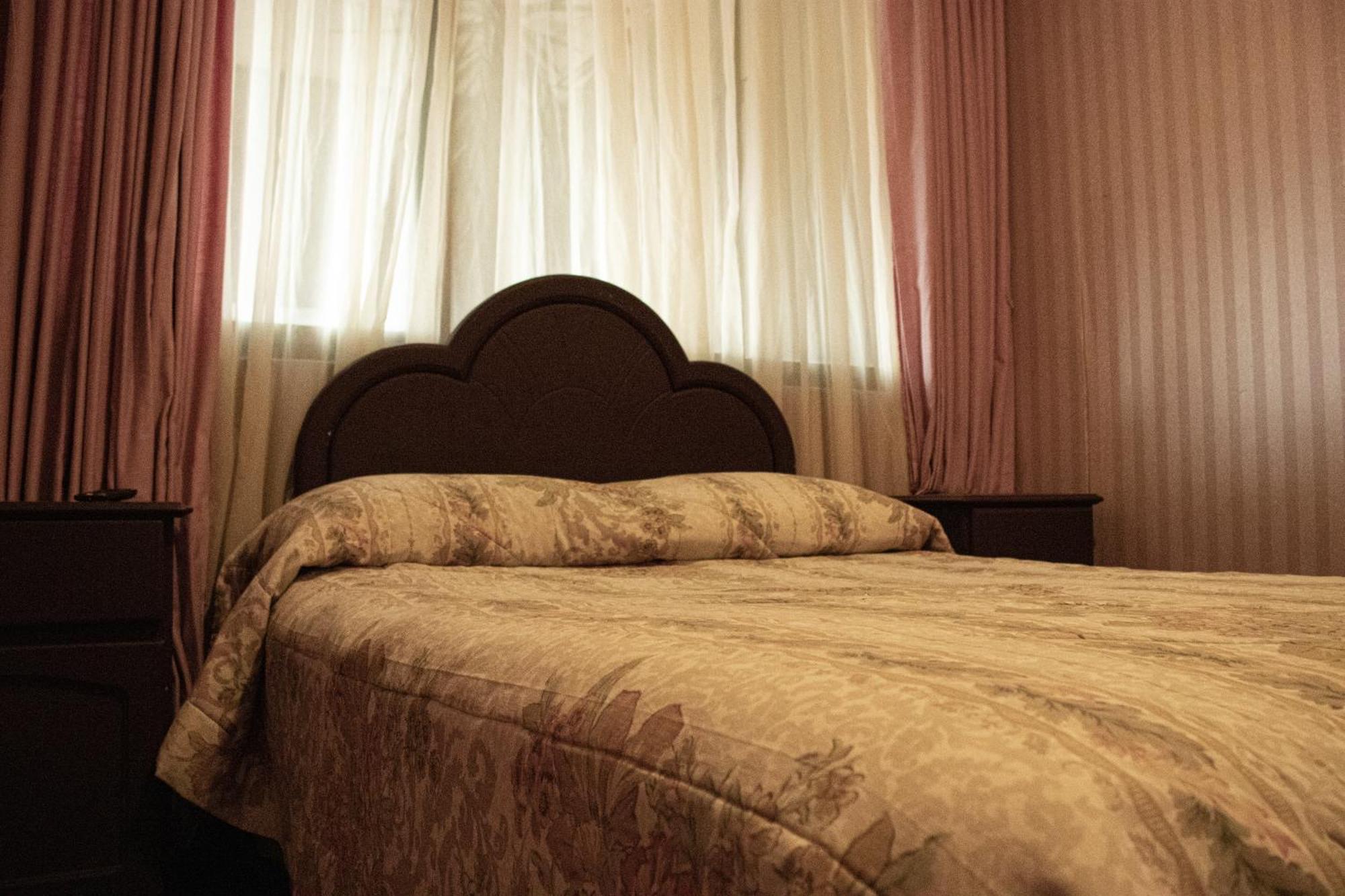 סוקרה Glorieta Hotel מראה חיצוני תמונה