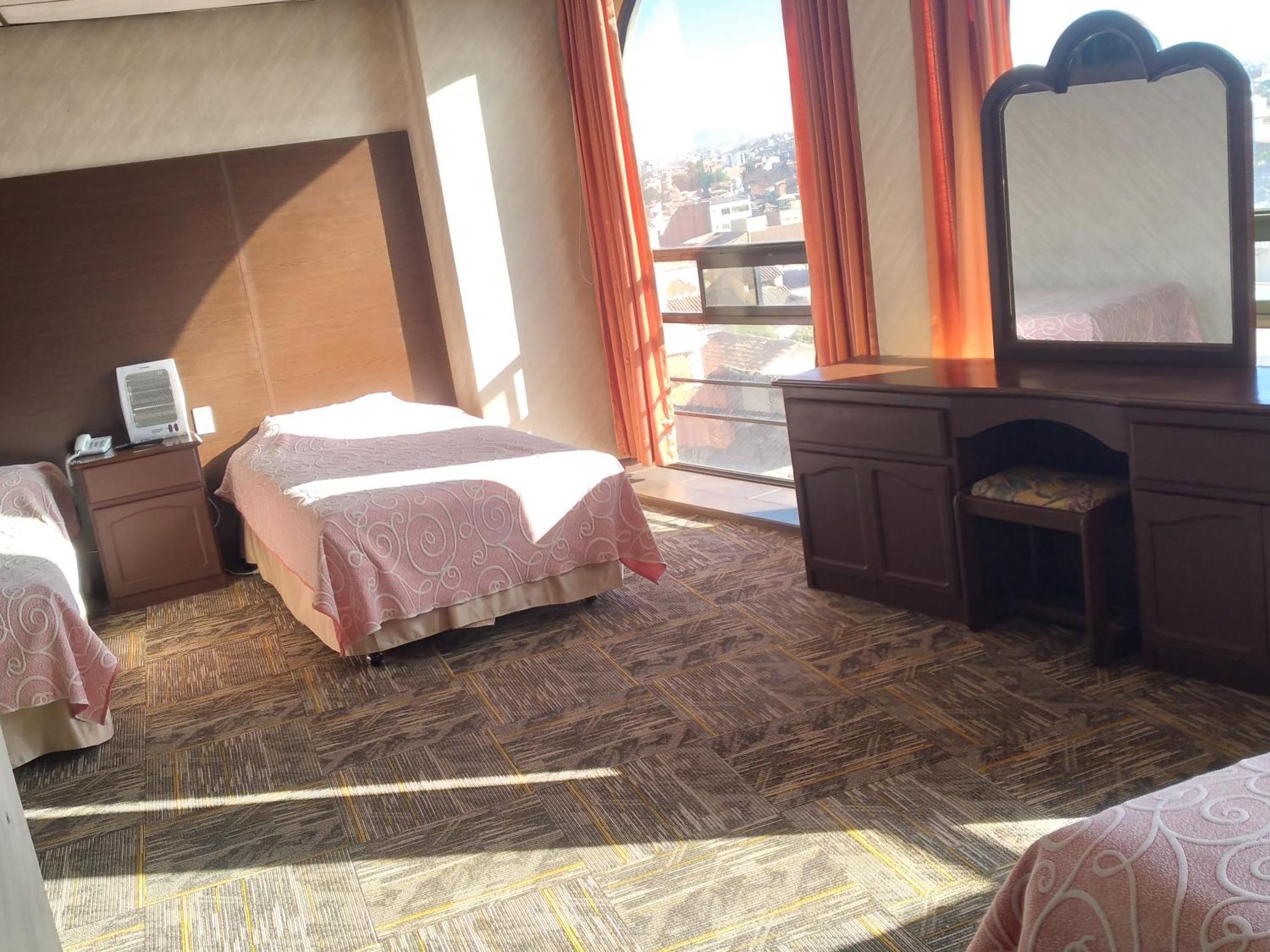 סוקרה Glorieta Hotel מראה חיצוני תמונה